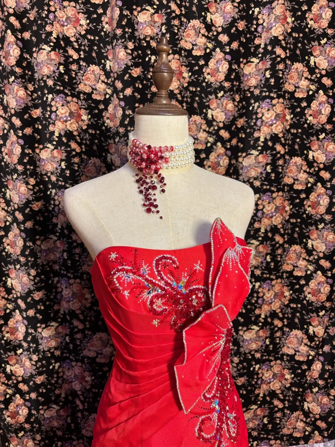 Beautiful red tube top beaded butterfly skirt mermaid wedding dress P3022 - Image 3
