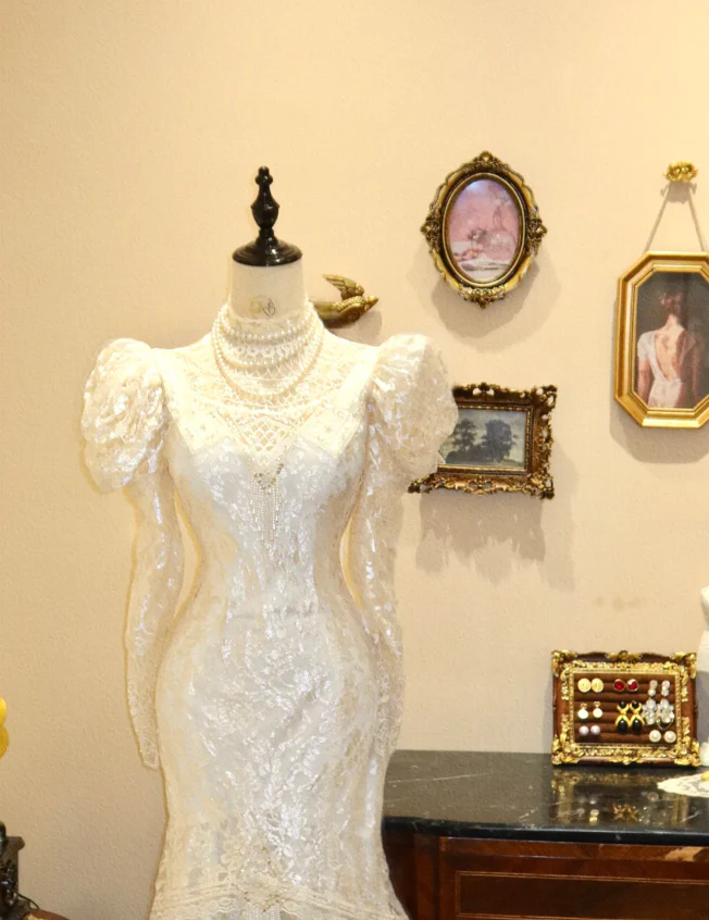 Chic Vintage Mermaid Turtleneck Lace Long Sleeve Elegant Wedding Dress P2768 - Image 2