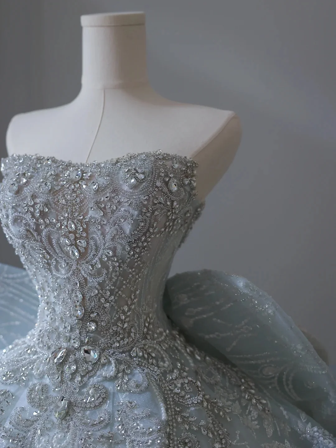 Dreamy Ice Crystal Blue Sparkling Beaded Rhinestone Bowknot Floor-Length Wedding Dress P2546 - Image 4