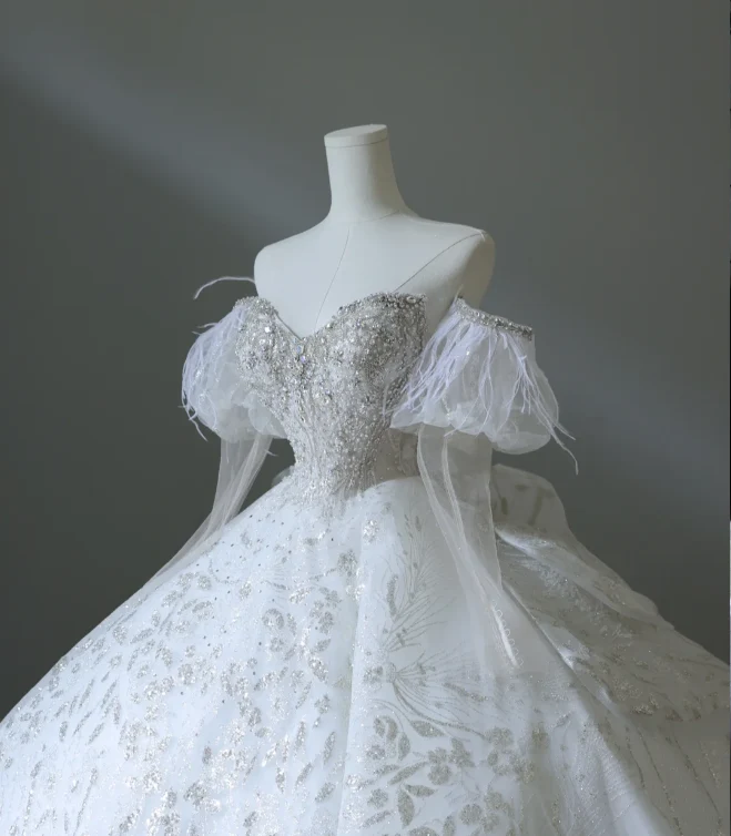 Dreamy Sweet Princess Heart-Shaped Neck Rhinestone Floor-Length Wedding Dress P2572 - Image 4