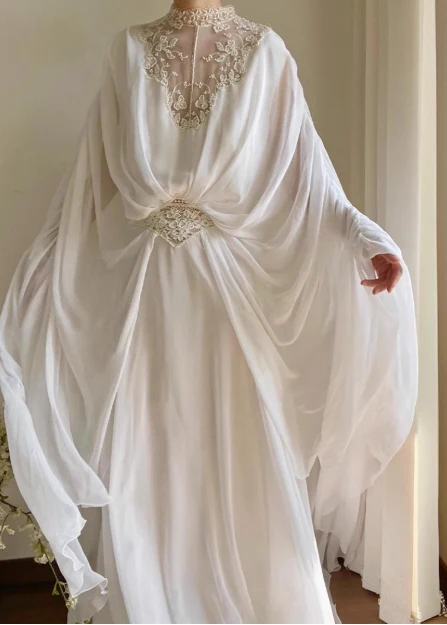 Elegant and flowing white lace chiffon high-neck wedding dress P2679 - Image 4