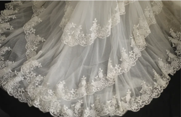 Elegant and simple one-shoulder retro polka dot lace cascading fishtail princess wedding dress P2831 - Image 4