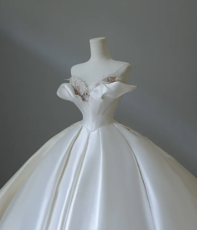 Elegant and simple satin off-shoulder A-line floor-length wedding dress P2575 - Image 2