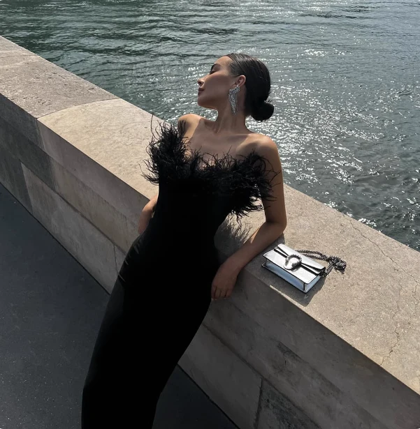 Elegant Black Strapless Feather Satin Bodycon Long Prom Dress Evening Dress P4615 - Image 2