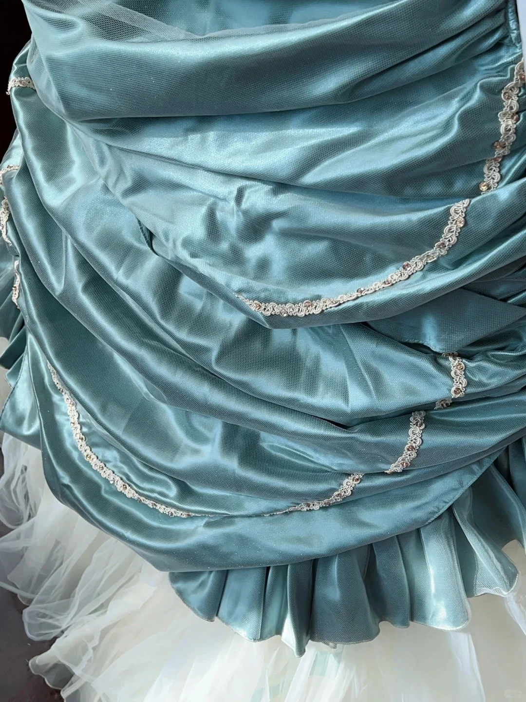 Elegant blue sweetheart neckline white cake skirt tulle floor-length wedding dress P3065 - Image 8