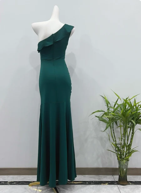 Elegant Deep Emerald Green Mermaid One-Shoulder Ruffled Slit Satin Long Prom Dress Evening Dress P4337 - Image 5