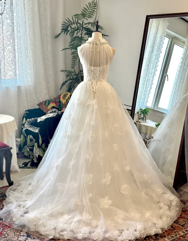 Elegant Halter Neck Floral Tulle A-Line Floor-Length Wedding Dress P2929 - Image 4