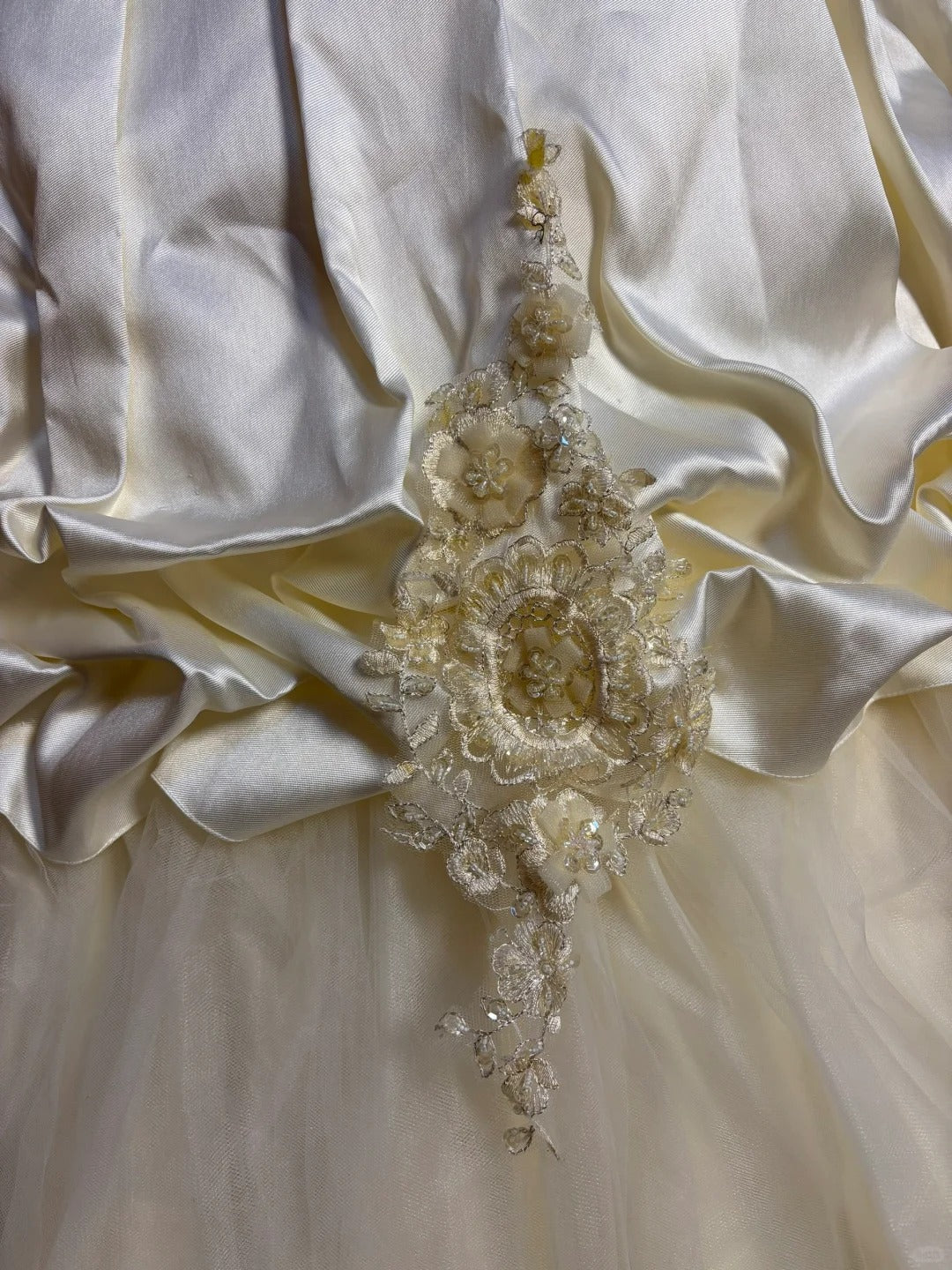 Elegant Magnolia Beaded White Satin Tulle Wedding Dress with Train P3051 - Image 3