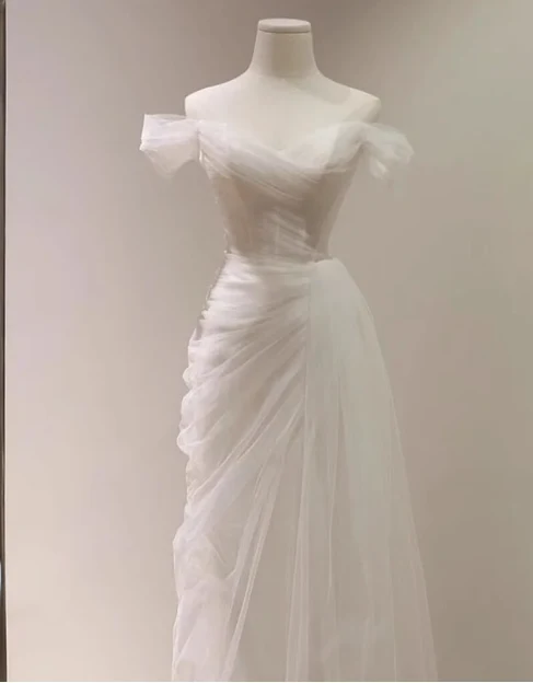 Elegant minimalist off-shoulder sheer white mermaid wedding dress P2695 - Image 3
