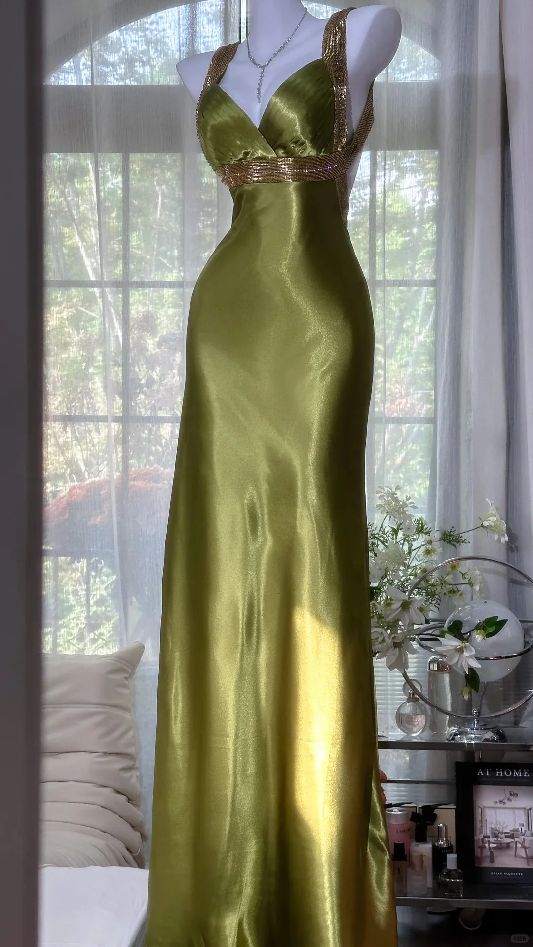 Elegant Olive-green Mermaid V-neck Backless Satin Long Prom Dress Evening Dress P4033 - Image 3