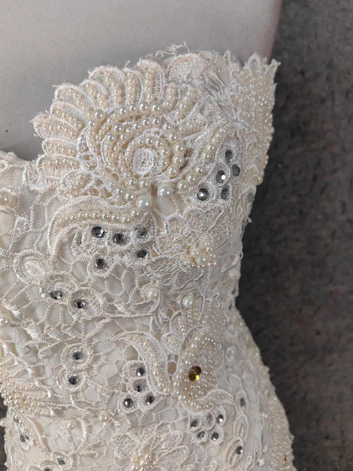 Elegant Pure White Sweetheart Neck Pearl Lace Tulle Long Prom Dress Evening Dress P4645 - Image 3