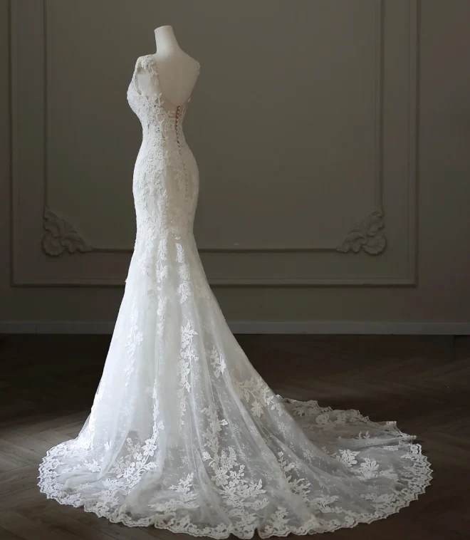 Elegant White Lace Round Neck Sleeveless Tulle Mermaid Wedding Dress P2590 - Image 6