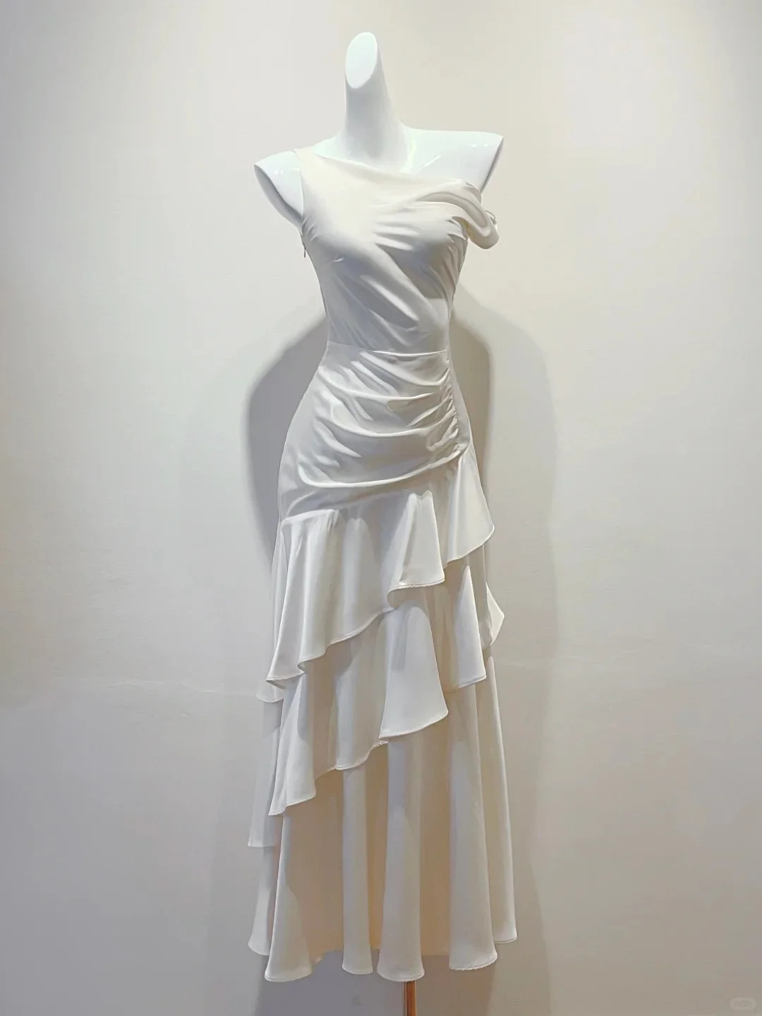 Elegant White Mermaid Ruffle Satin Prom Dress Evening Dress Bridesmaid Dress P4066 - Image 2