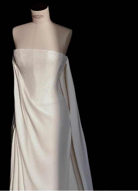 Elegant white strapless chiffon mermaid wedding dress P2681 - Image 3