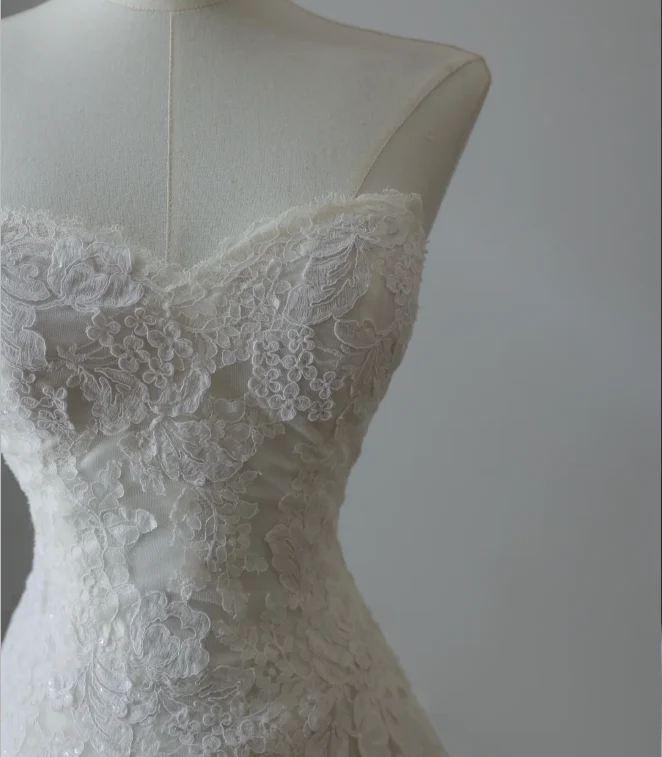 Elegant White Strapless Lace Tulle A-Line Wedding Dress P2563 - Image 6