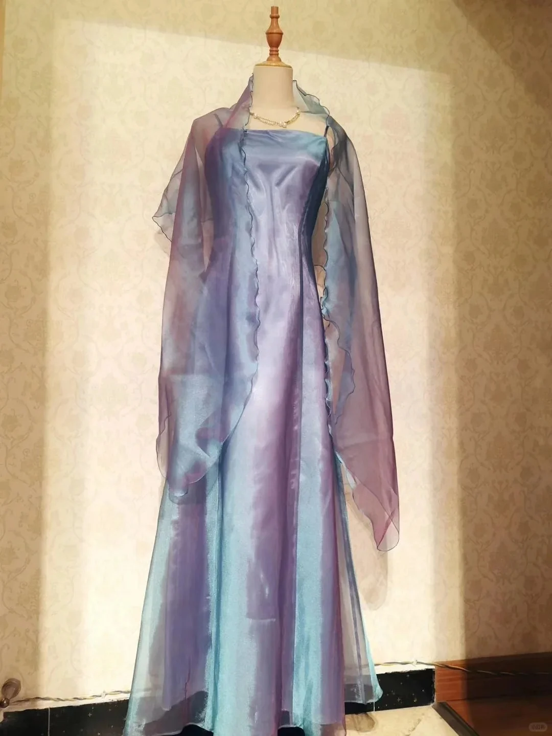 Flowing Bluish Purple Laser Long Prom Dress P3327