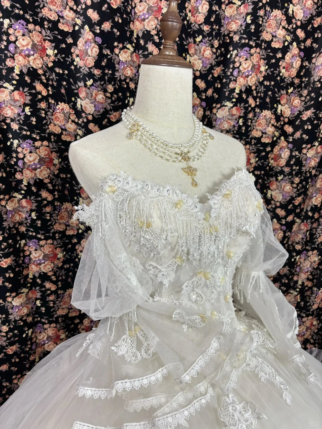 Flowing One Shoulder Fairy Sleeve Fishbone Mesh A-Line Floor-Length Wedding Dress P2962 - Image 3
