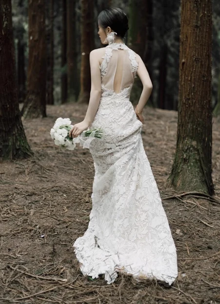 French halterneck retro lace backless white mermaid wedding dress with small train P2728 - Image 2