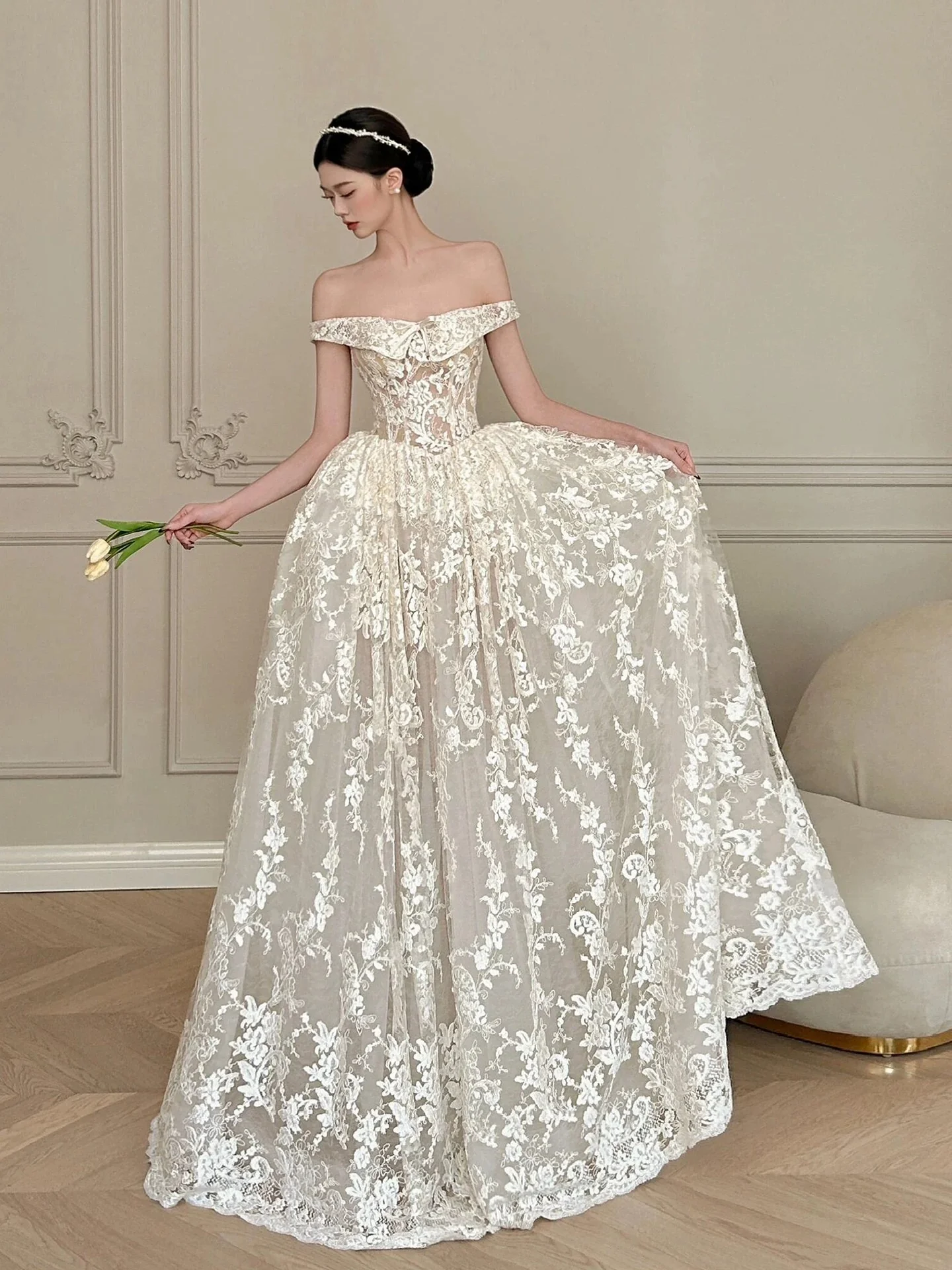 French one-shoulder white lace floor-length wedding dress P2674 - Image 4