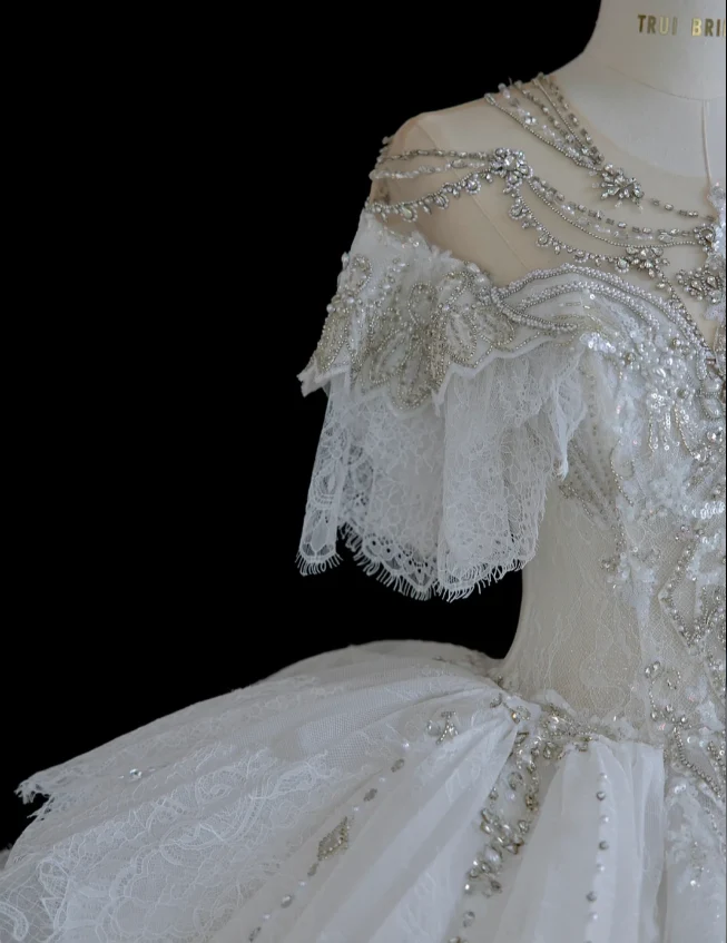 French Palace Lace Beaded Princess Floor-Length Wedding Dress P2884 - Image 3
