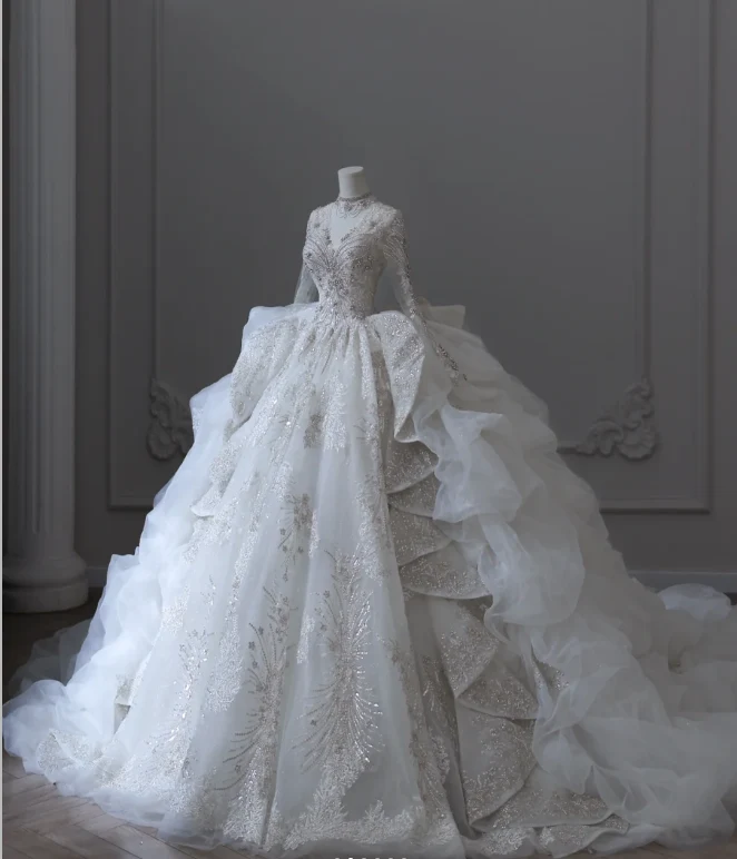 French Palace V-neck long-sleeved dreamy and shiny floor-length wedding dress P2610 - Image 2