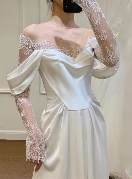 French Retro Lace Satin One Shoulder Small Train Wedding Dress P2745 - Image 3