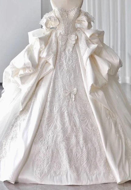 French satin one-shoulder heavy-duty luxury runaway princess floor-length wedding dress P2755 - Image 3