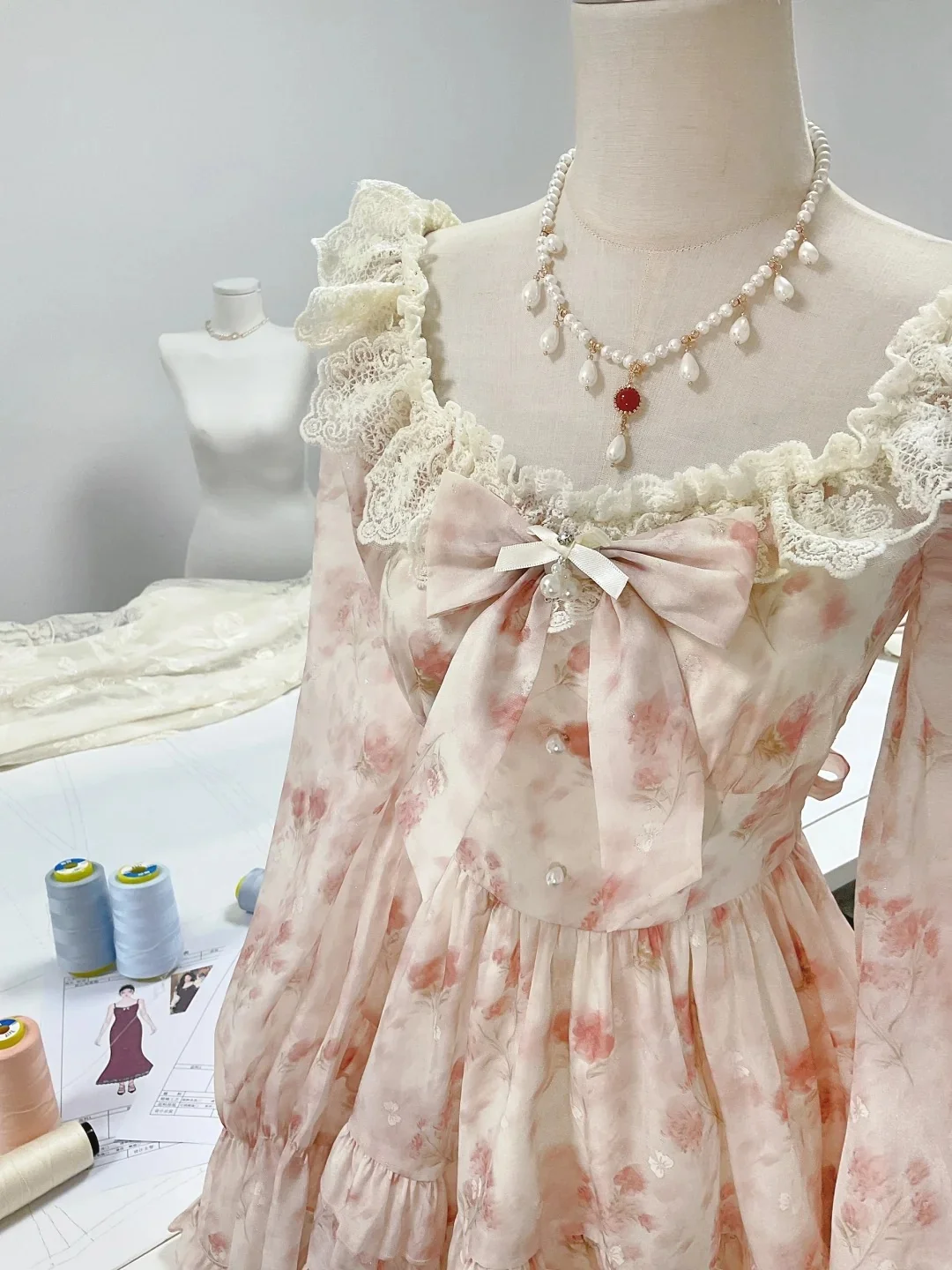 Girls Pink Square Neck Long Sleeve Printed Chiffon A-Line Homecoming Dress P3158 - Image 3
