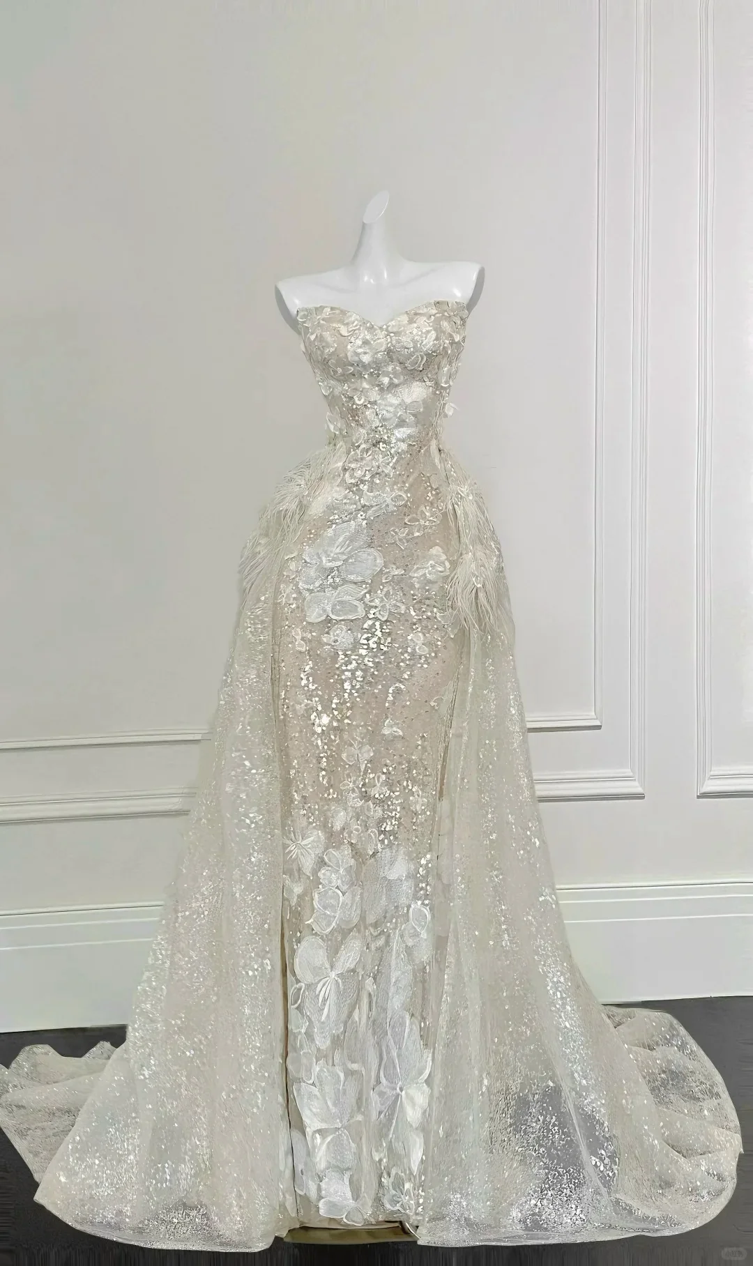 Gorgeous Champagne Gold Mermaid Strapless Sequined 3D Flower Tulle Wedding Dress with Train P4094