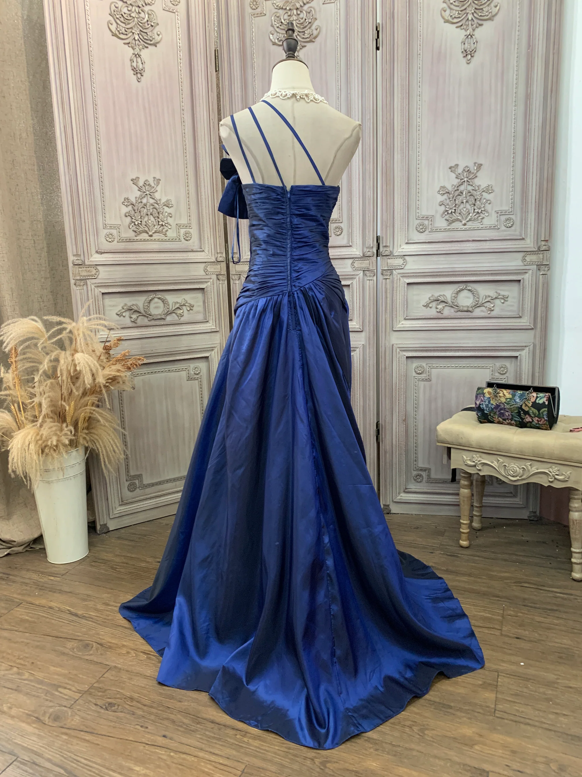 Gorgeous Navy Blue One-Shoulder Sweetheart Neck Sequin Beaded Satin Train Prom Dress Evening Dress P4739 - Image 4