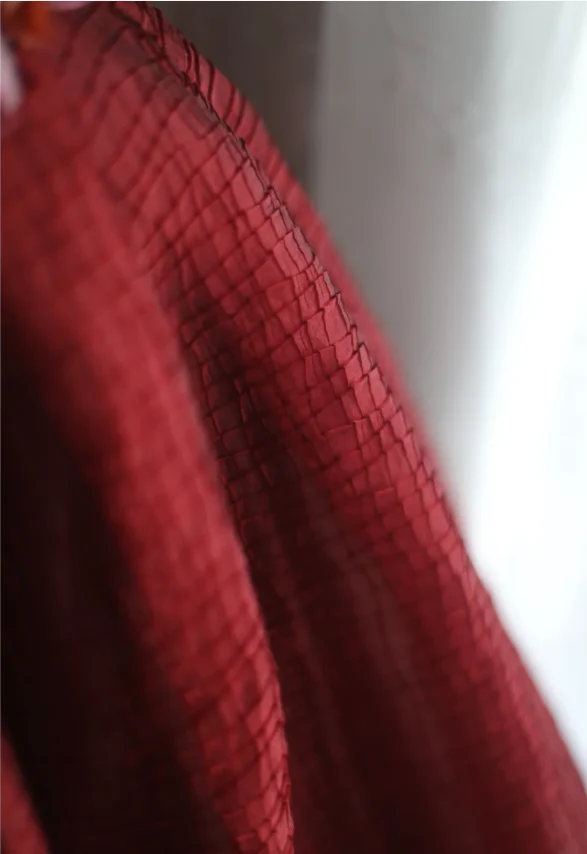 Gorgeous burgundy retro shoulder-wrapped sweetheart neckline puffy princess wedding dress P2859 - Image 2