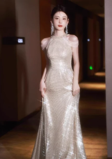 Luxurious Champagne Gold Halter Cold Shoulder Sequined Long Prom Dress Evening Dress P4481