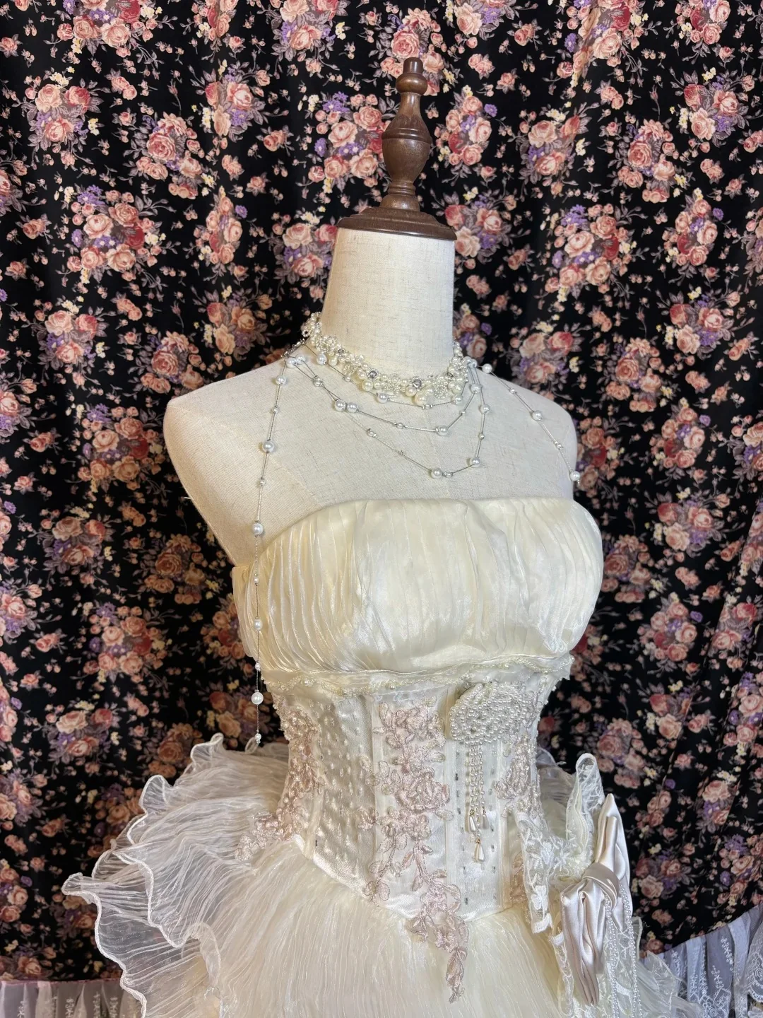 Princess light yellow heavy work short front and long back earrings big skirt cake wedding dress P2998 - Image 2