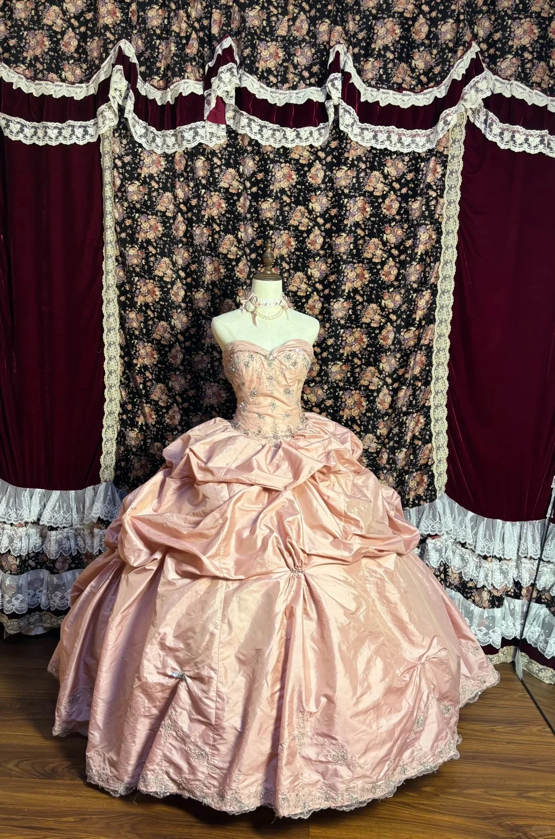 Princess Pink Heart-Shaped Neck Thick Satin Beaded Puff Wedding Dress P3040