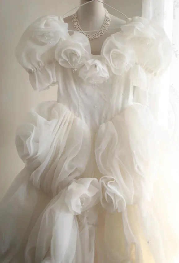 Princess Puff Sleeves Pleated Handmade Flower Tulle A-Line Wedding Dress P2819 - Image 2