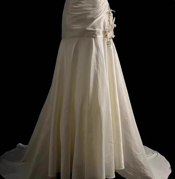 Retro One Shoulder Strapless 3D Flower Fishtail Wedding Dress with Small Train P2731 - Image 5