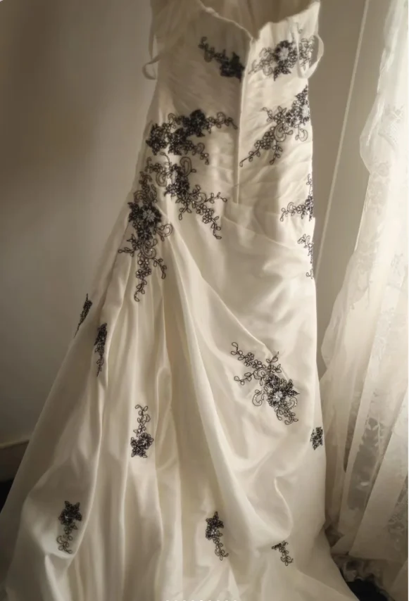 Retro Palace Irregular Satin Beaded Strap Wedding Dress P2818 - Image 4