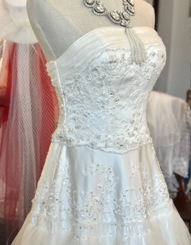 Retro Strapless Cake Skirt Layered Floor-Length Wedding Dress P2928 - Image 2