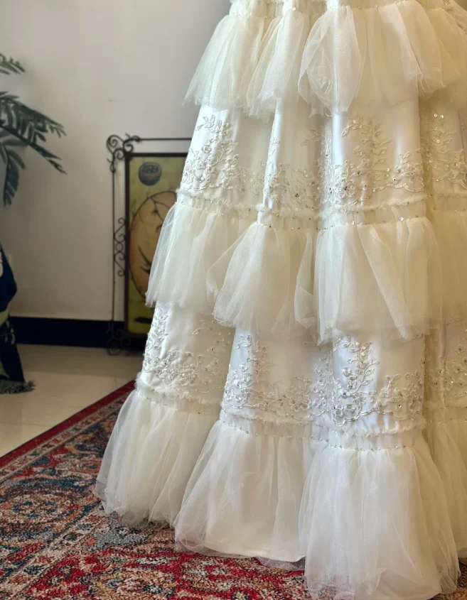 Retro Strapless Cake Skirt Layered Floor-Length Wedding Dress P2928 - Image 4
