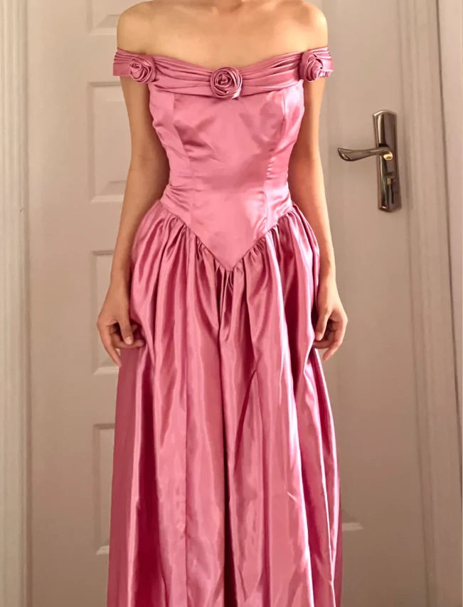 Retro Sweet Pink A-line 3D Floral Off-Shoulder Satin Long Prom Dress Evening Dress P4159 - Image 2