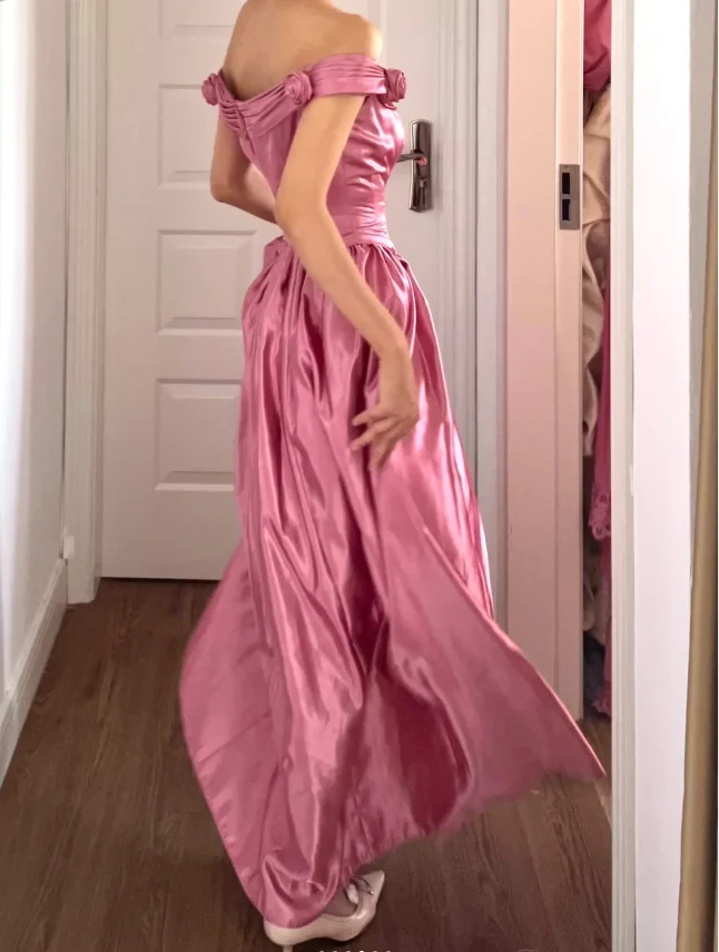 Retro Sweet Pink A-line 3D Floral Off-Shoulder Satin Long Prom Dress Evening Dress P4159 - Image 4