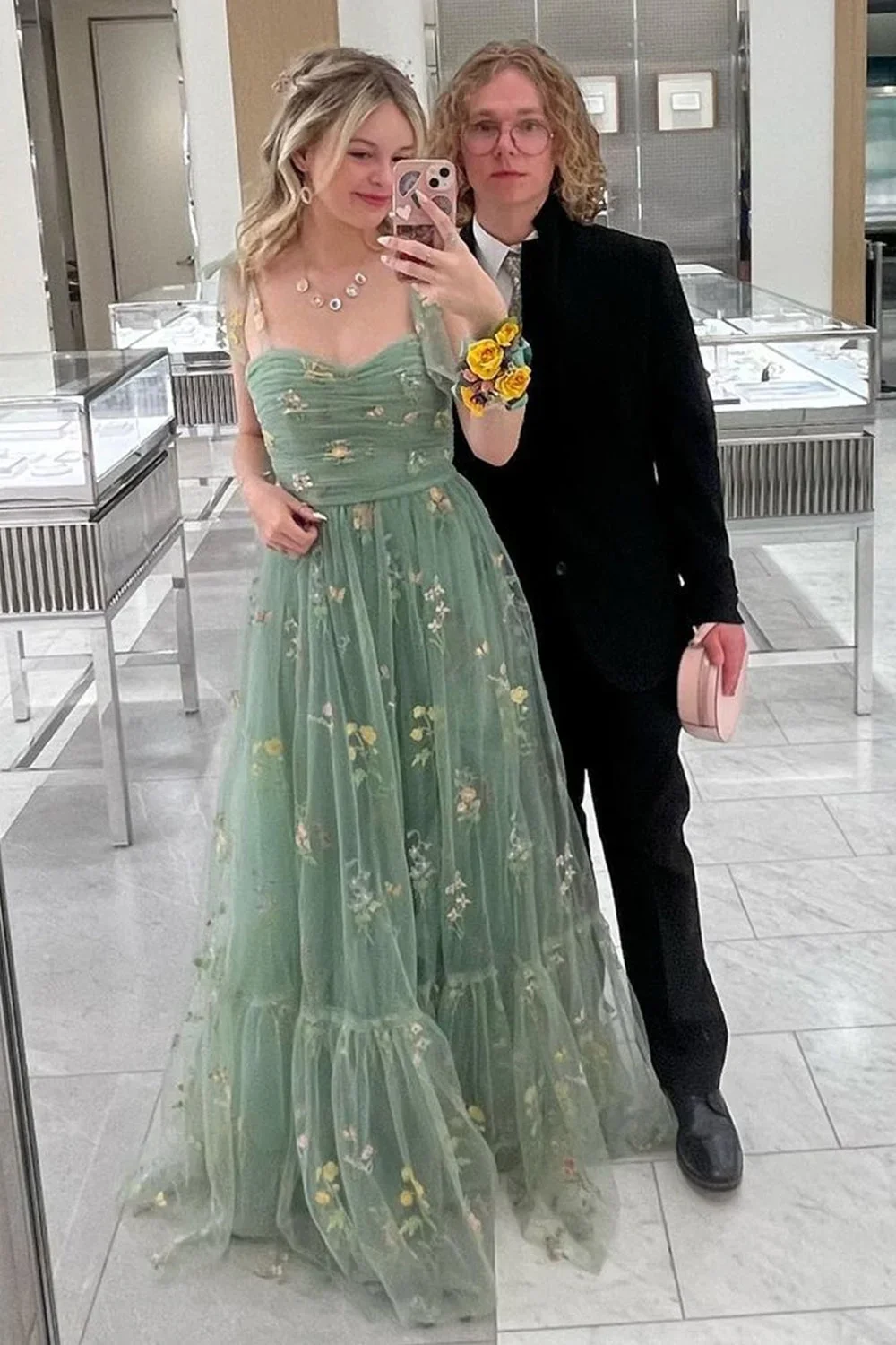 Sexy A Line Straps Green Lace Prom Dresses 21th Birthday Outfit P2101 - Image 2