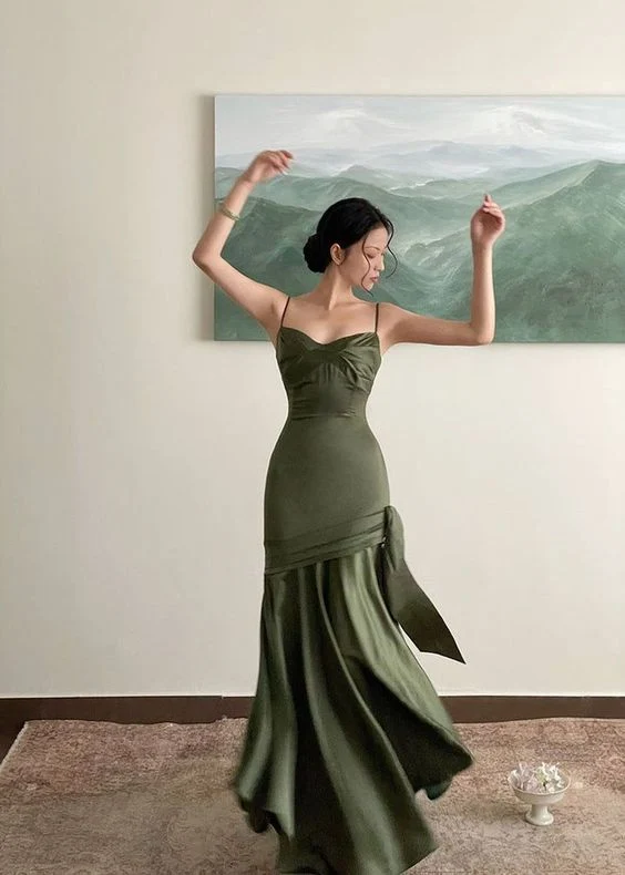 Sexy Mermaid Straps Green Party Dresses Satin Long Prom Dresses P708