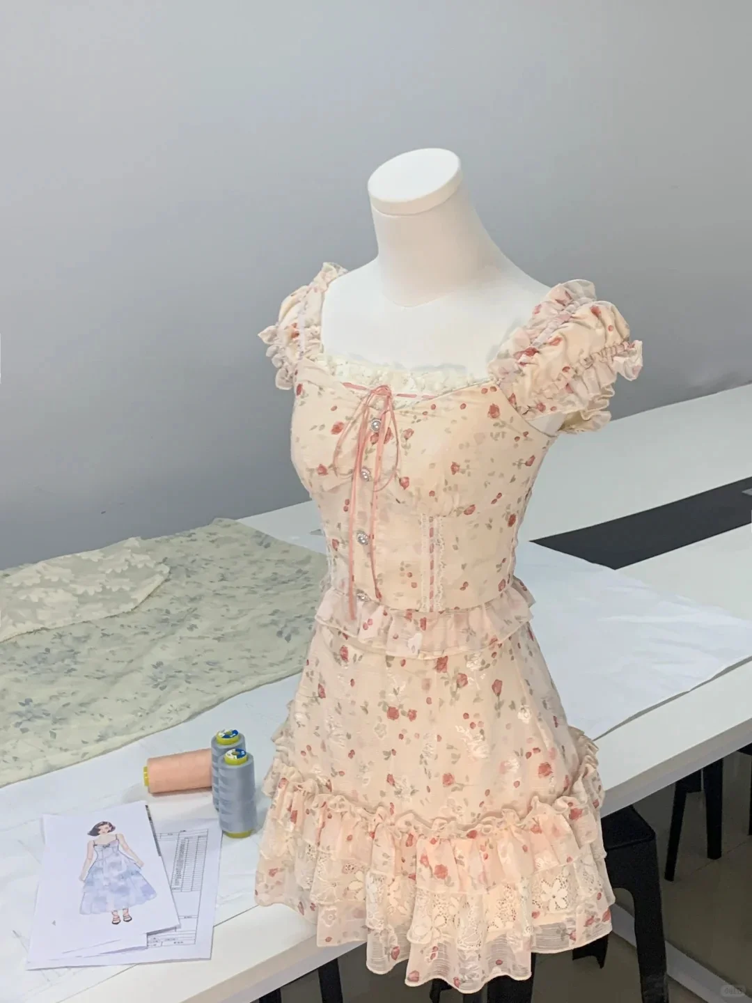 Sweet pink rose pattern A-line homecoming dress P3166 - Image 2
