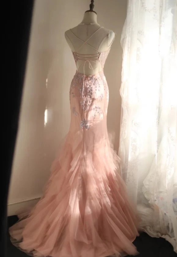 Sweet Pink Slim-Fit Fishtail Sequined Flower Layered Wedding Dress P2829 - Image 2