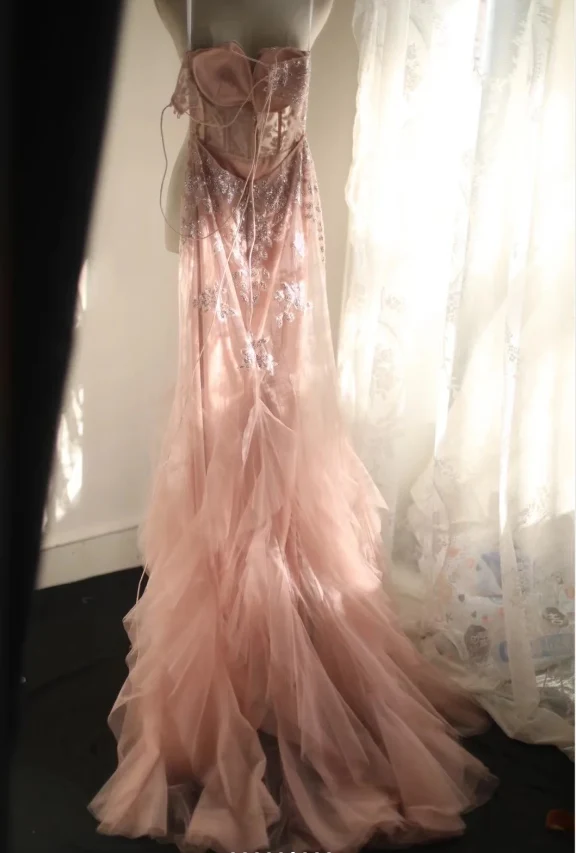 Sweet Pink Slim-Fit Fishtail Sequined Flower Layered Wedding Dress P2829 - Image 4
