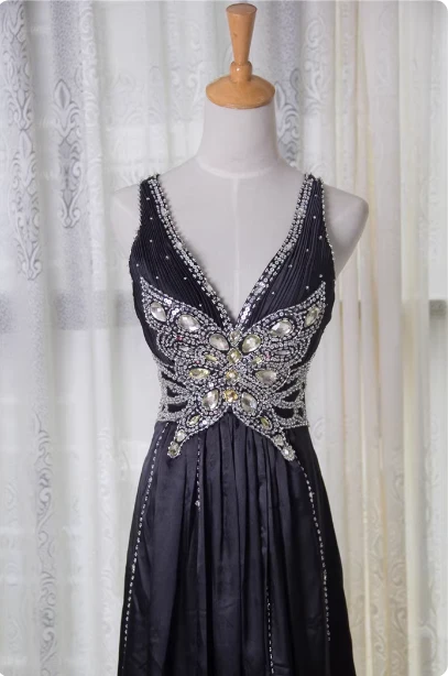 Vintage Black A-Line V-Neck Open Back Butterfly Rhinestone Beaded Satin Long Prom Dress Evening Dress P4348 - Image 3