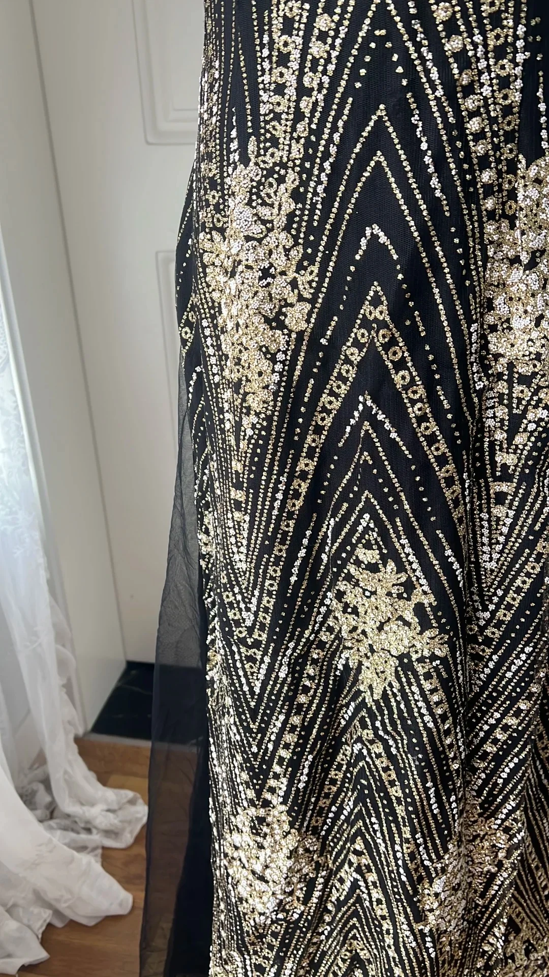 Vintage Black and Gold Mermaid Strappy Sequin Embroidered Long Prom Dress Evening Dress P4199 - Image 4