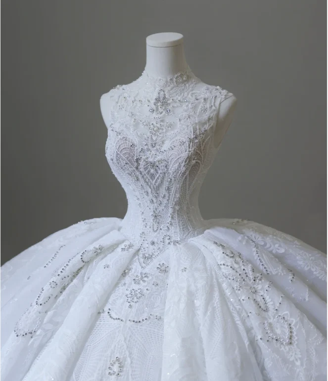 Vintage Lace Mock Neck Sleeveless Beaded Floor-Length Wedding Dress P2601 - Image 4