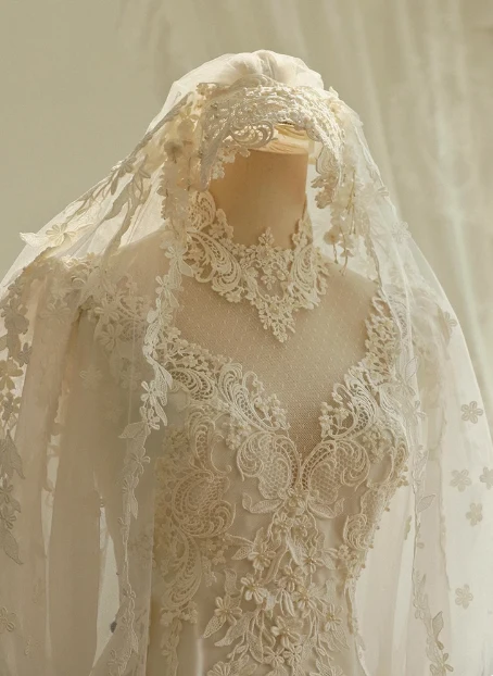 Vintage Lace Simple French Tulle Wedding Dress with Train P2659 - Image 3